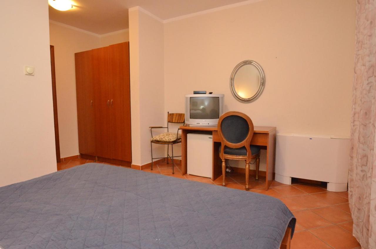 Hotel Meduza Bečići Eksteriør bilde