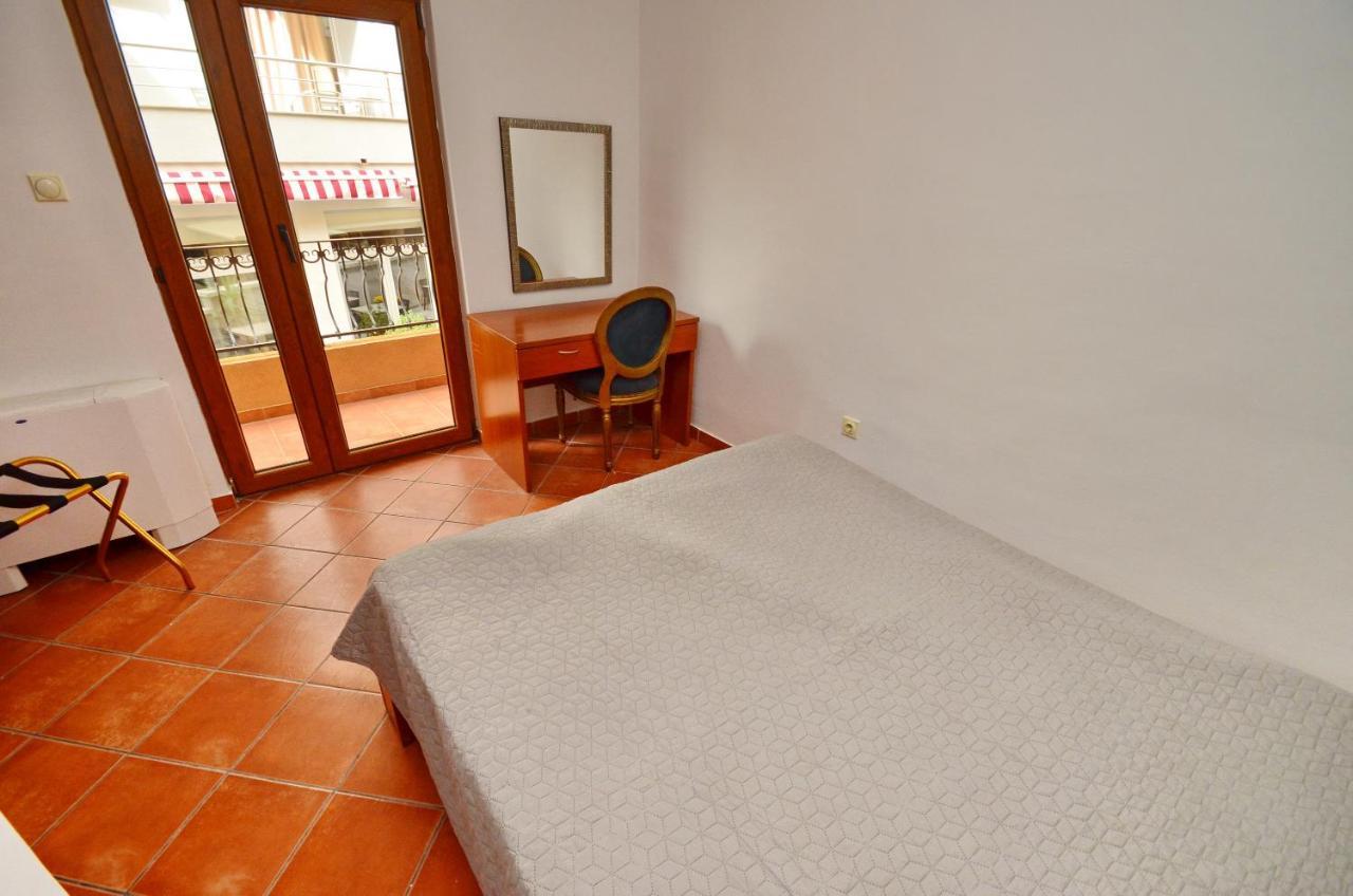 Hotel Meduza Bečići Eksteriør bilde